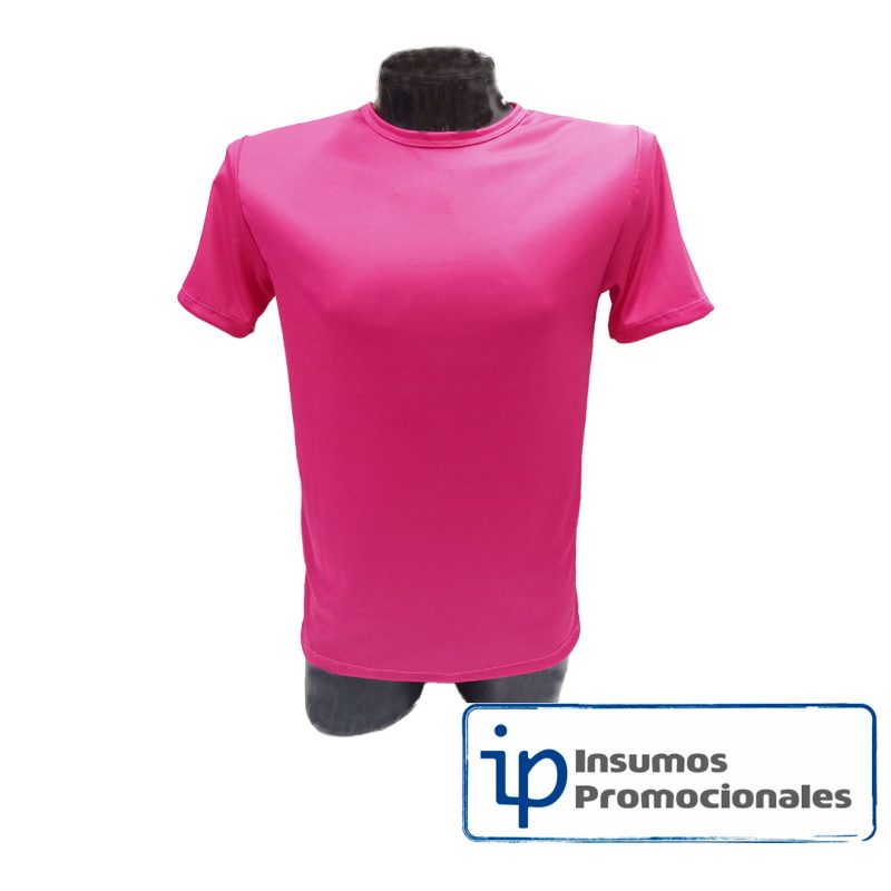 camiseta-poliester-fucsia-insumos-promocionales